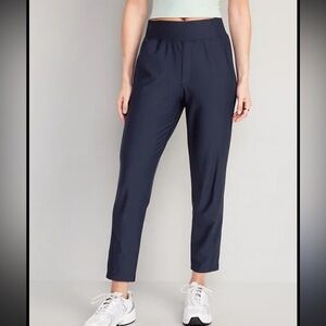Athleta Brooklyn Mid Rise Ankle Pant Navy Blue size 14 Travel Stretch